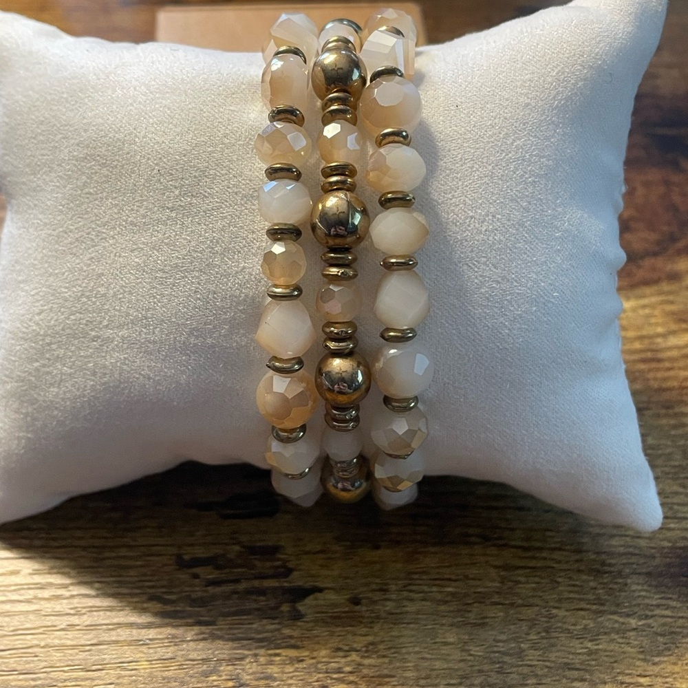 Beaded Stretch Bracelet Set with Champagne Beads and Antique Gold Accents - Picture 2 of 2